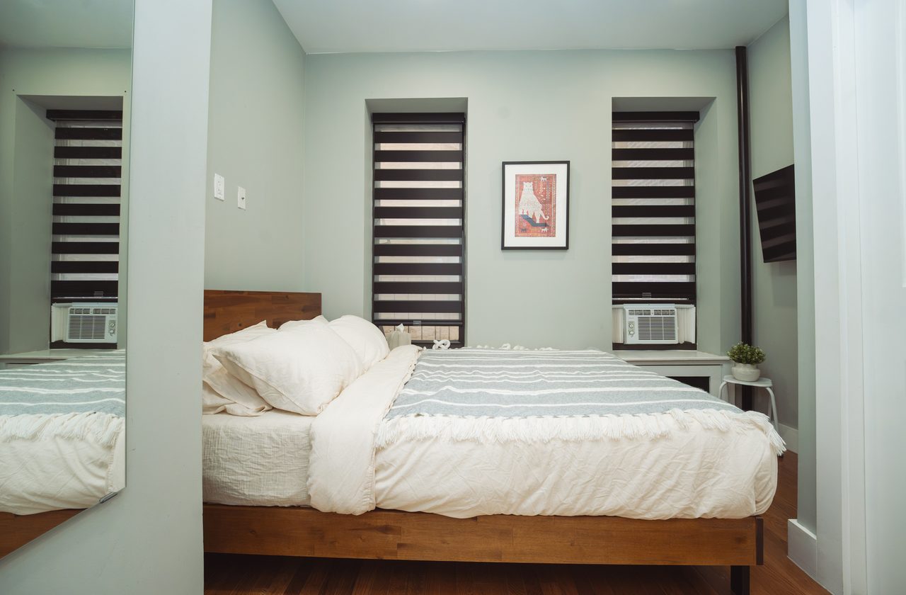 #683: Columbus Circle - 1 Bedroom (Queen) - 3