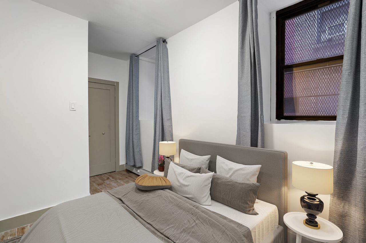  #890: Morningside Heights - Full Bedroom B  -  #890: Morningside Heights  - Gallery -  1