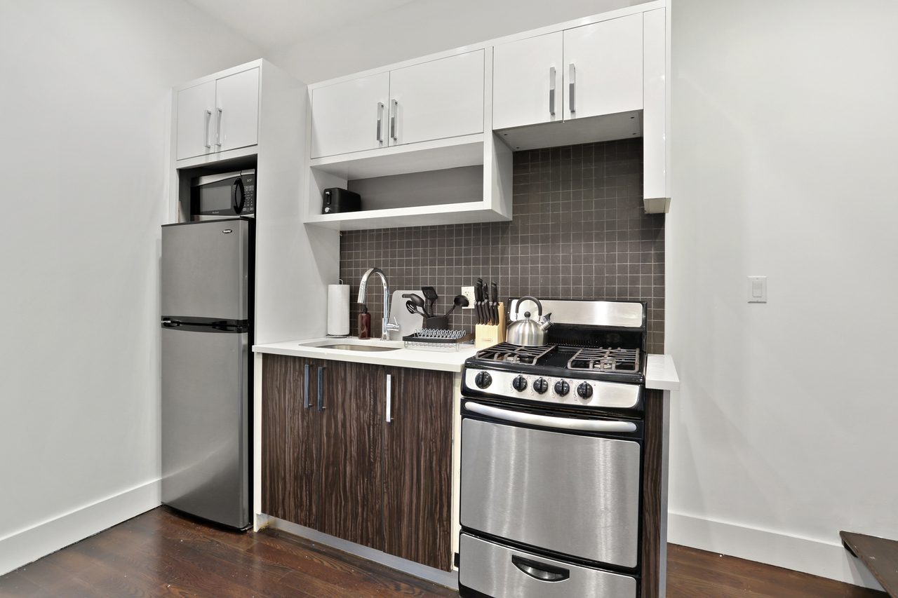 #733: Bedford-Stuyvesant - Full Bedroom C - 9