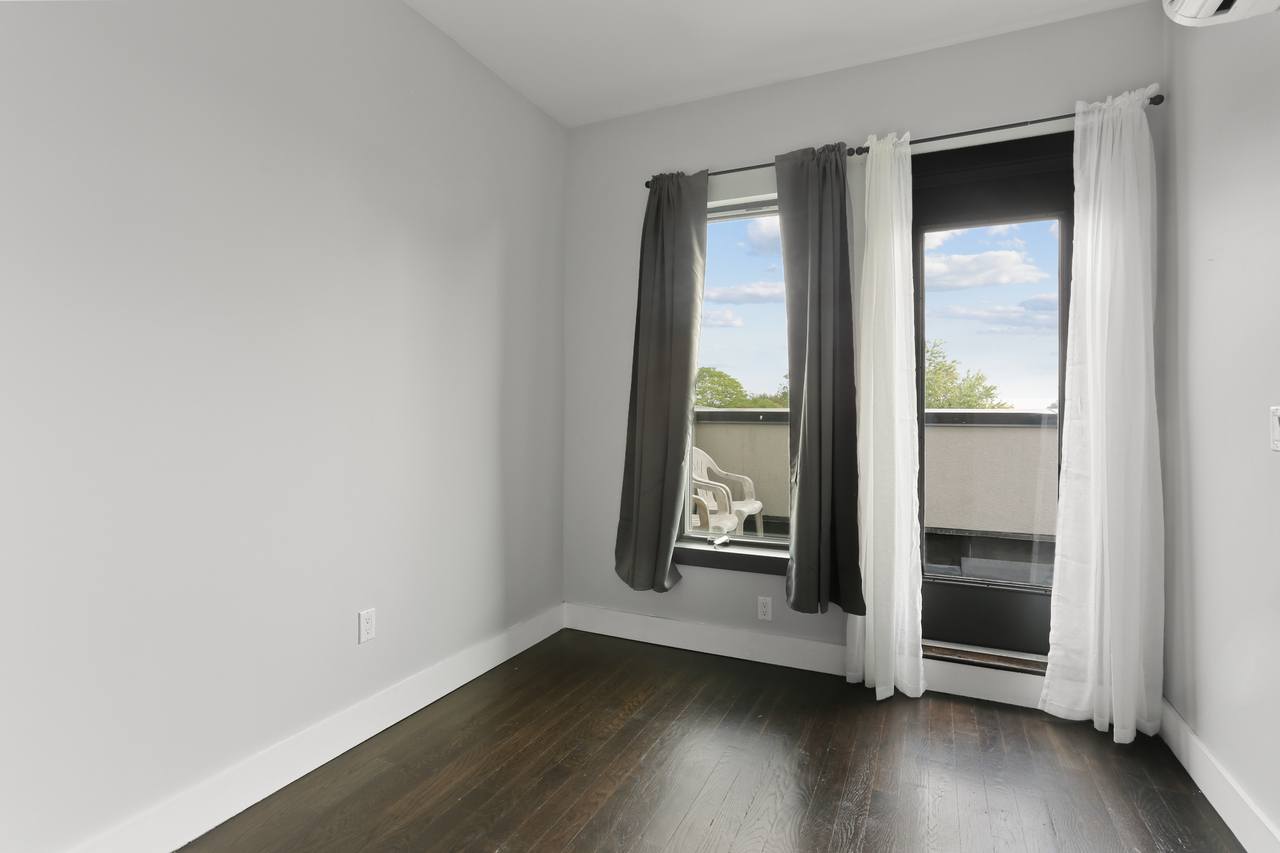 #733: Bedford-Stuyvesant - Full Bedroom C - 2