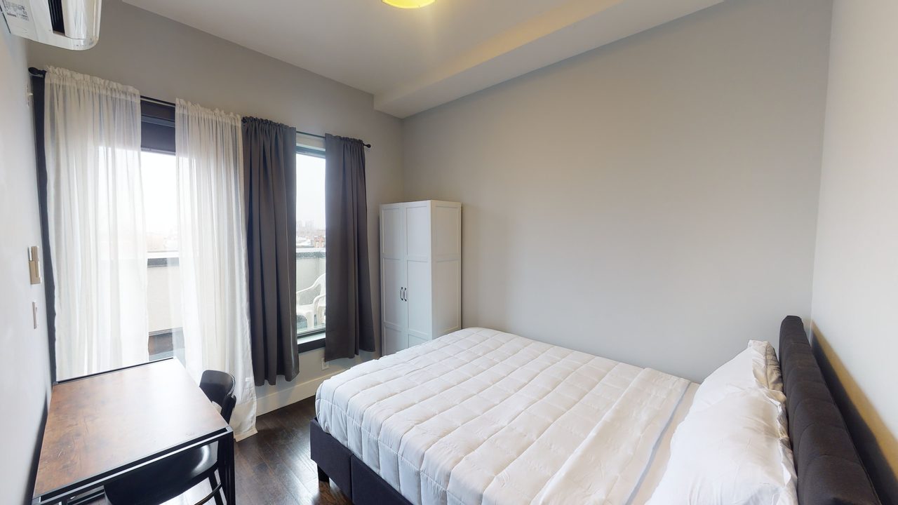 #733: Bedford-Stuyvesant - Full Bedroom D - 17