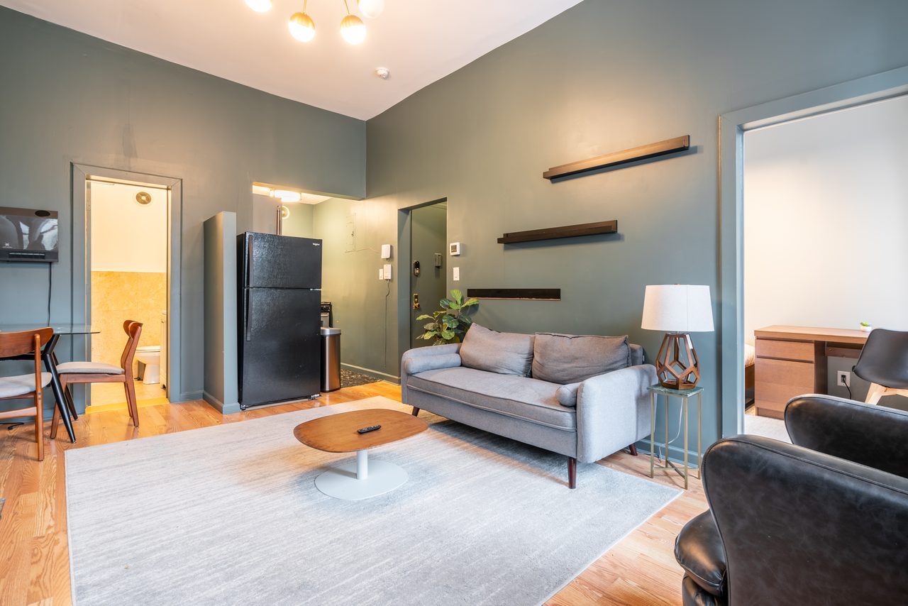  #135: Hell's Kitchen - 1 Bedroom (Full)  -  #135: Hell's Kitchen  - Gallery -  19