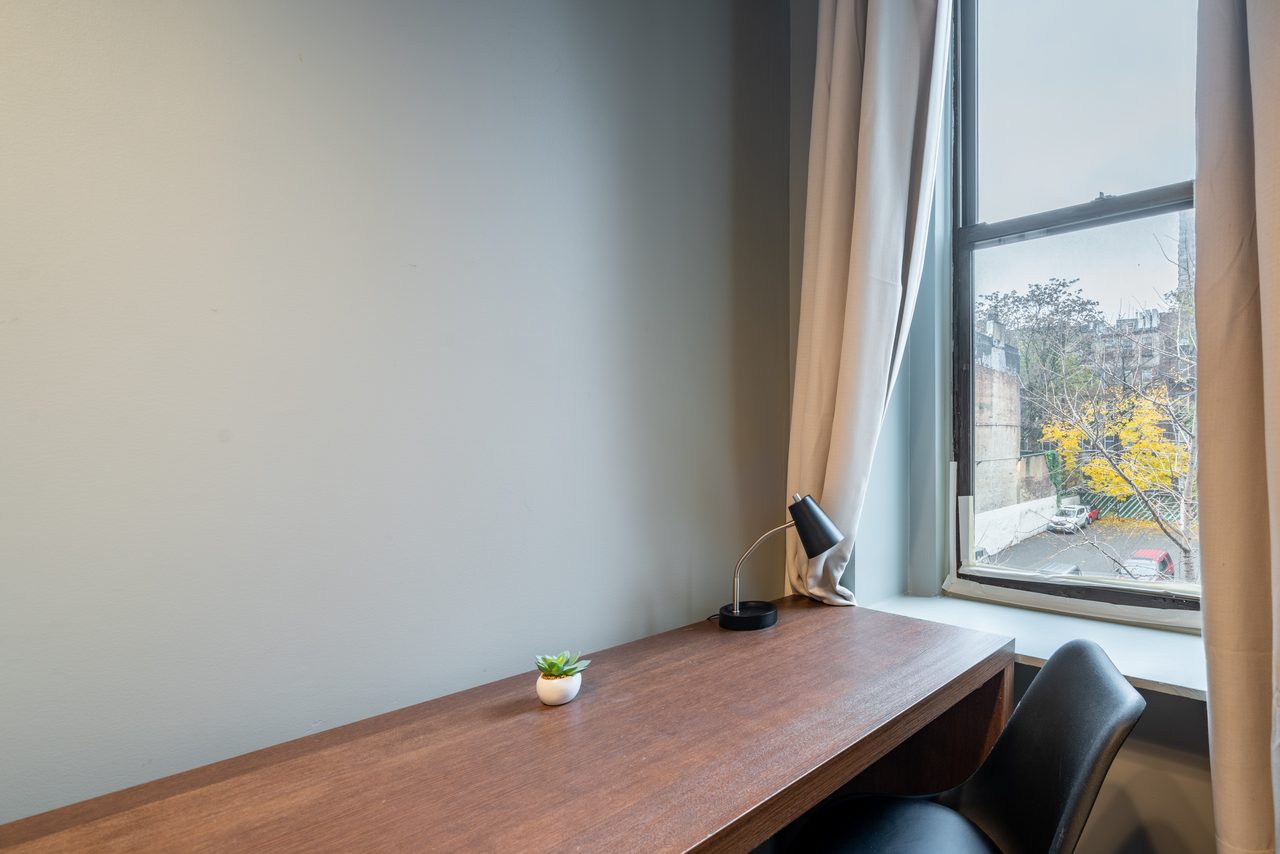 #135: Hell's Kitchen - 1 Bedroom (Full) - #135: Hell's Kitchen - Gallery - 10
