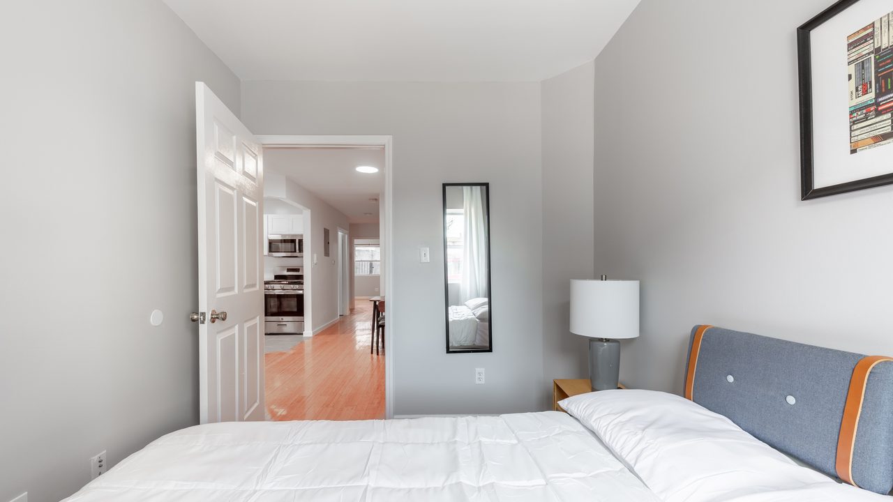 #1646: Flatbush - Full Bedroom A - 4