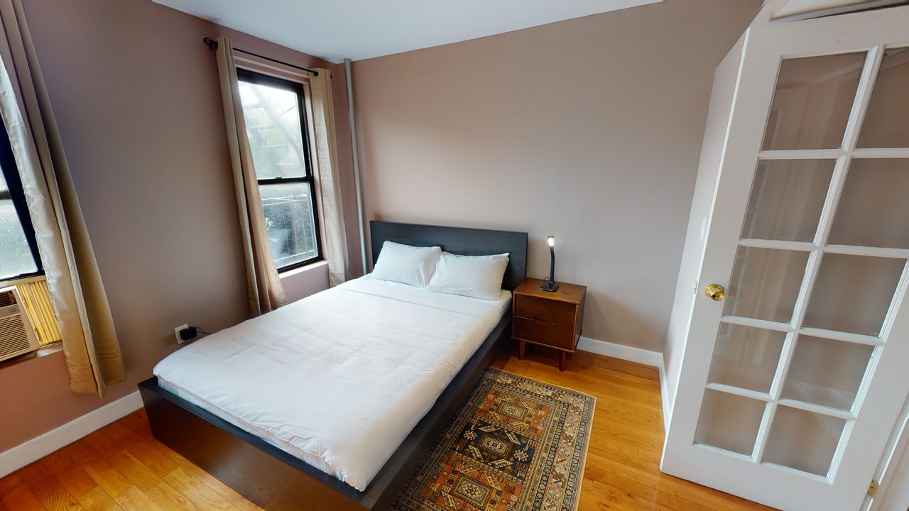  #565: East Village - 1 Bedroom (Queen)  -  #565: East Village  - Gallery -  6