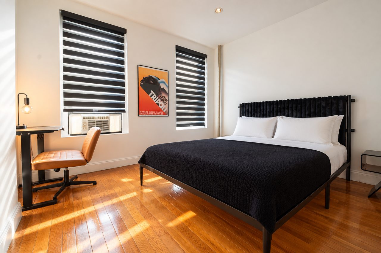 #565: East Village - 1 Bedroom (Queen) - 2