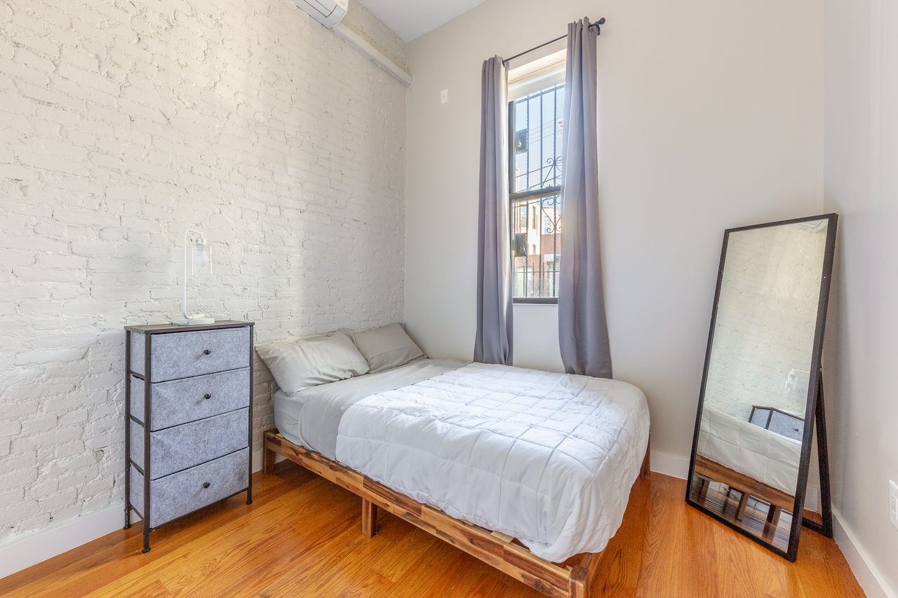 #1466: Ridgewood - Full Bedroom D - 9