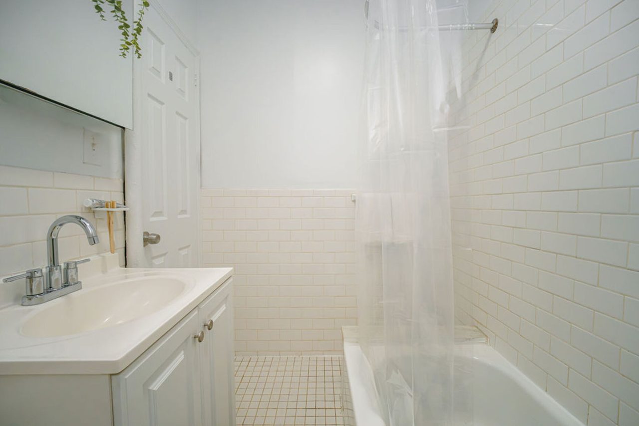 #842: East Village - 1 Bedroom (Full) - 5