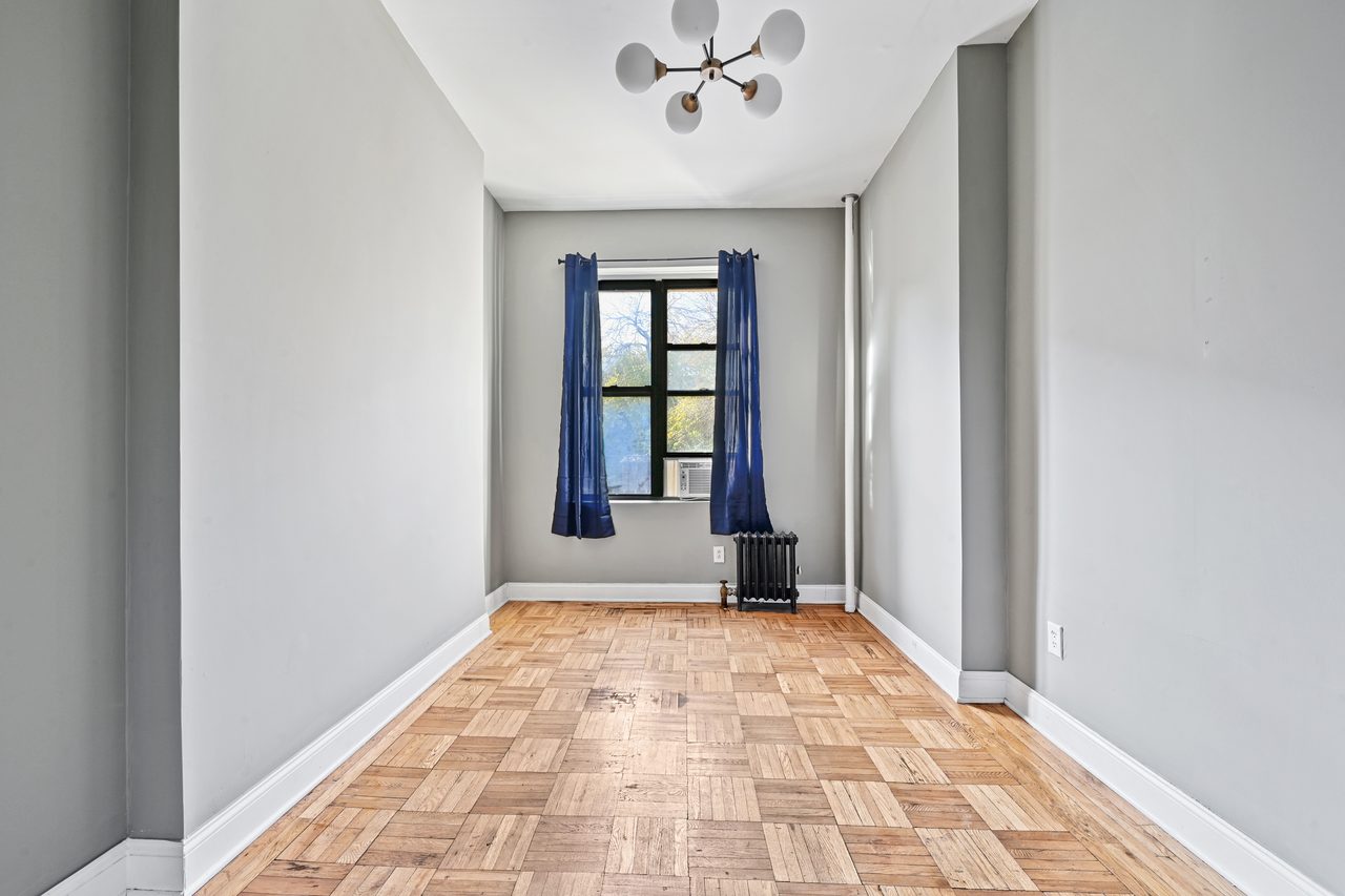 #842: East Village - 1 Bedroom (Full) - #842: East Village - Gallery - 4