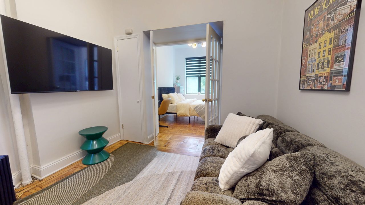 #842: East Village - 1 Bedroom (Full) - 7