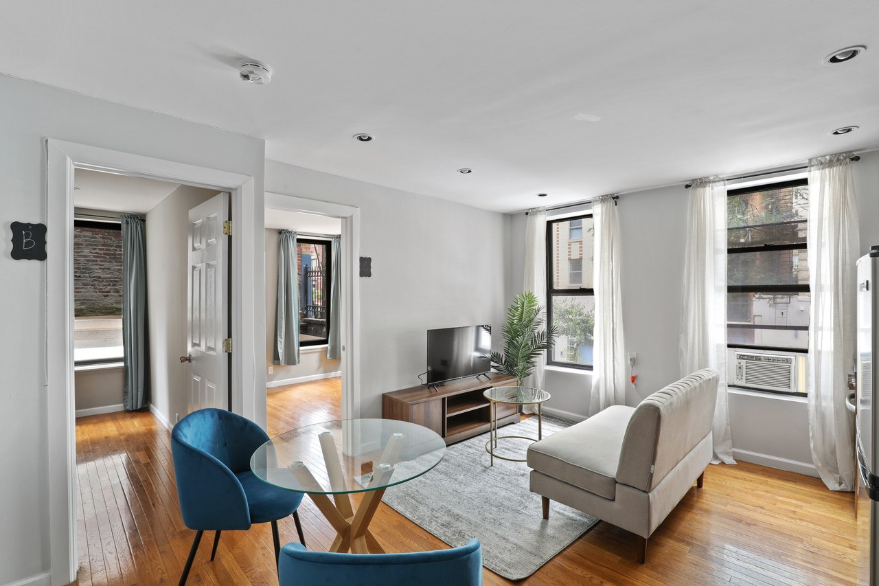 #560: East Village - Full Bedroom B - 8