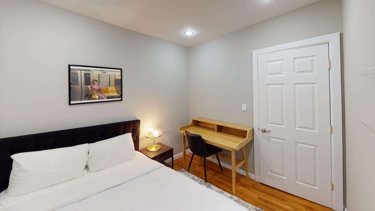 #560: East Village - Full Bedroom A - 12
