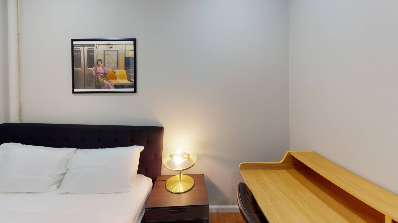 #560: East Village - Full Bedroom A - 11