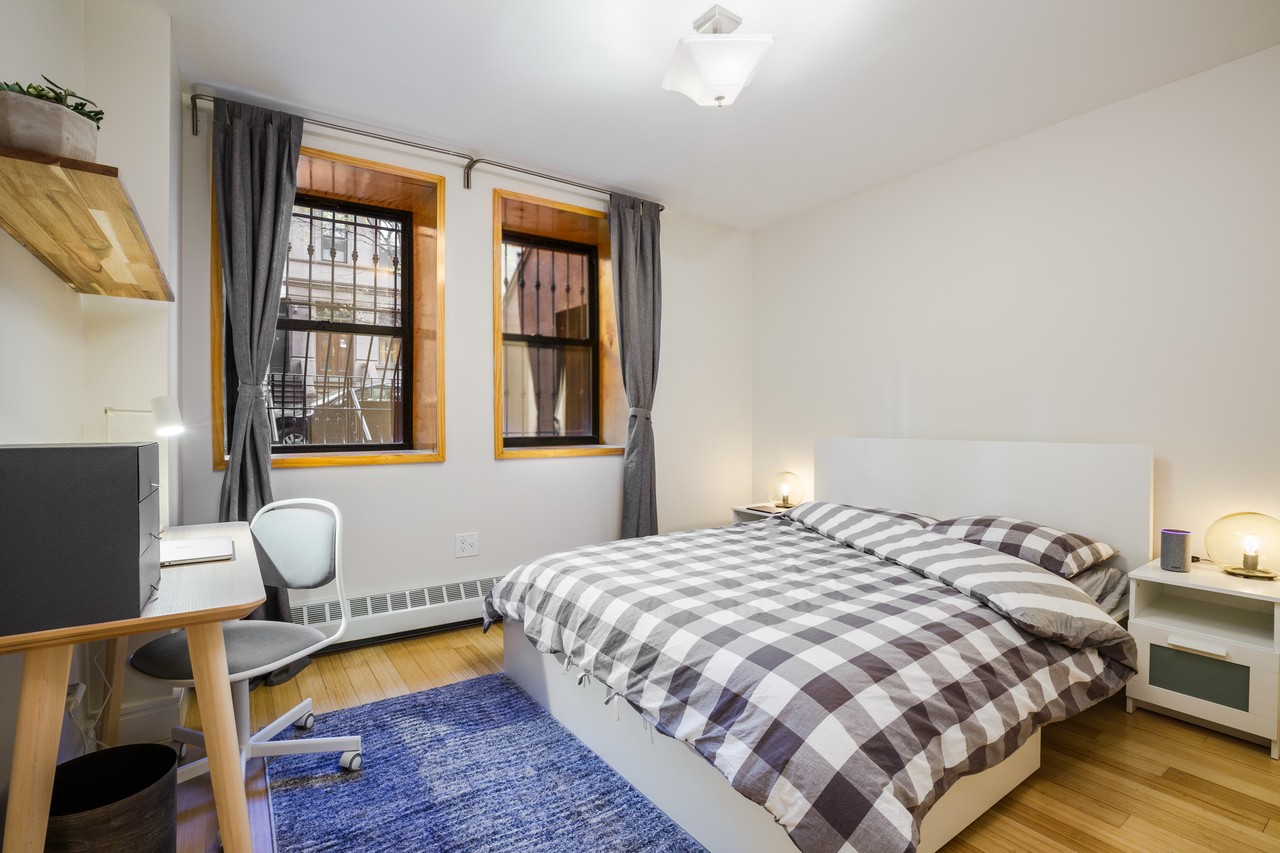 #102: West Harlem - Queen Bedroom 1B - 12