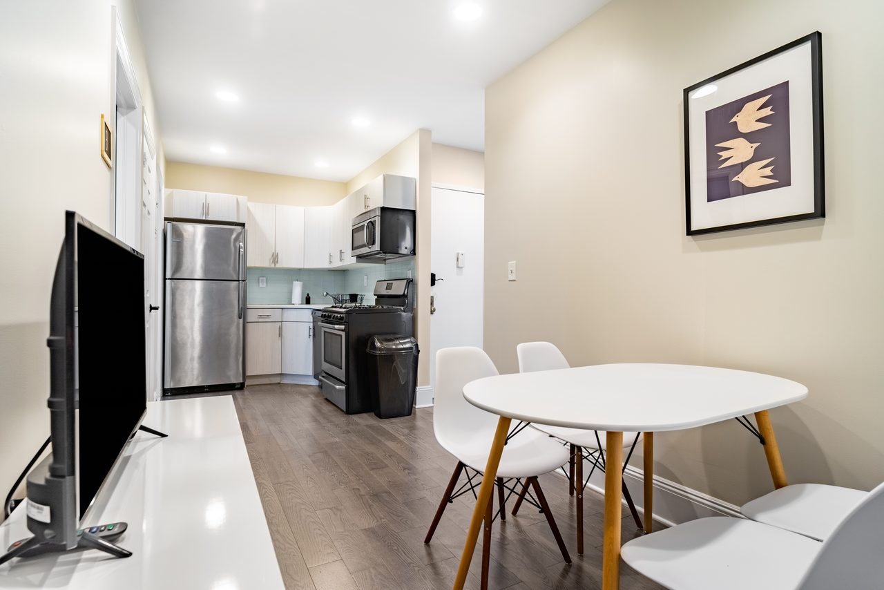  #1111: Gramercy - Twin Bedroom A  -  #1111: Gramercy  - Gallery -  4