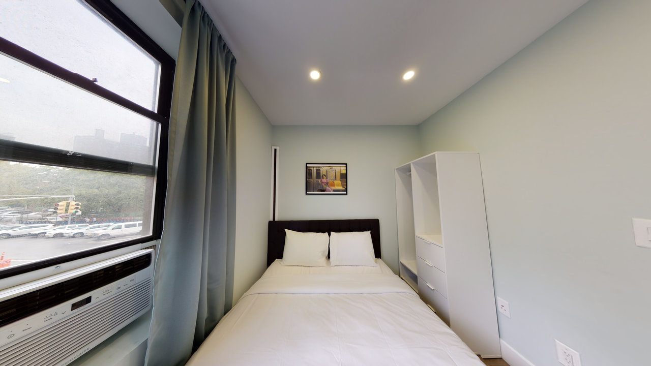 #496: East Village - 1 Bedroom (Queen) - 2