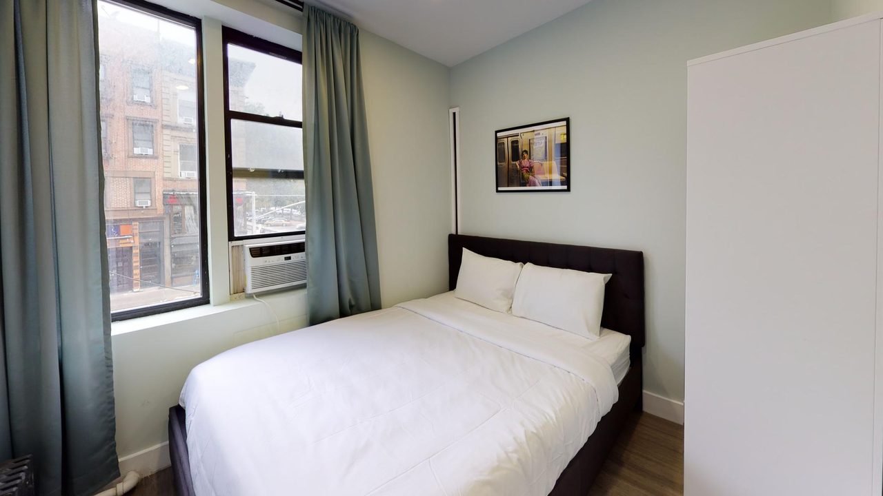 #496: East Village - 1 Bedroom (Queen) - 7