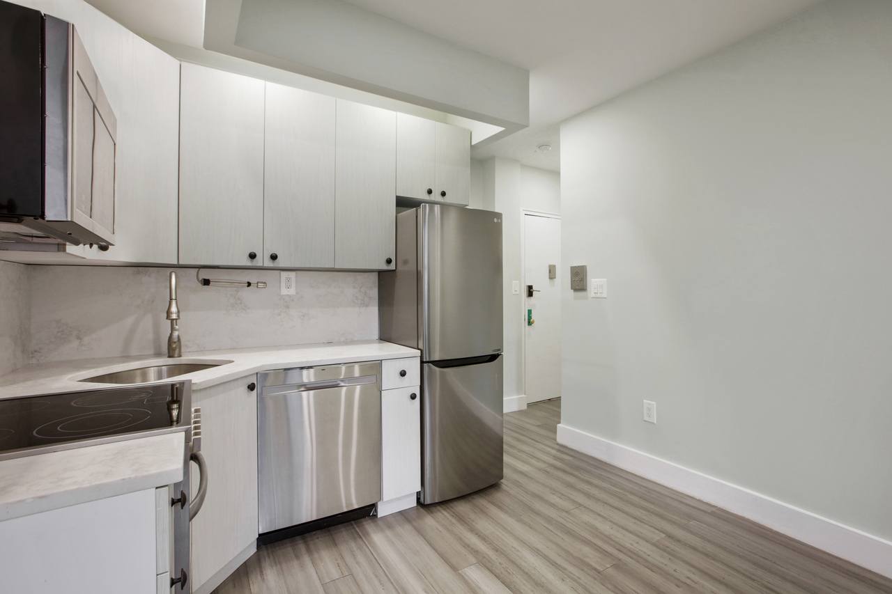 #496: East Village - 1 Bedroom (Queen) - 13