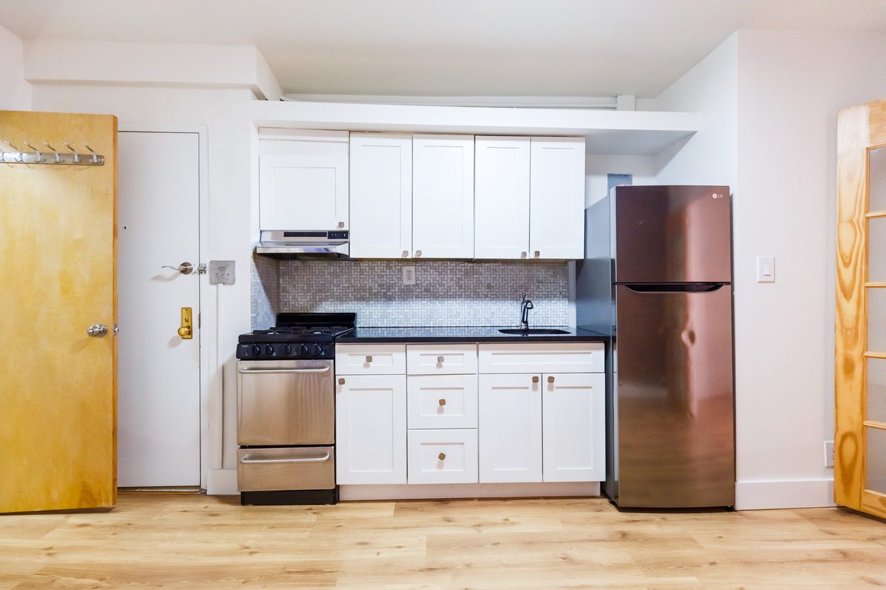 #1730: Hell's Kitchen - 1 Bedroom (Queen) - 8