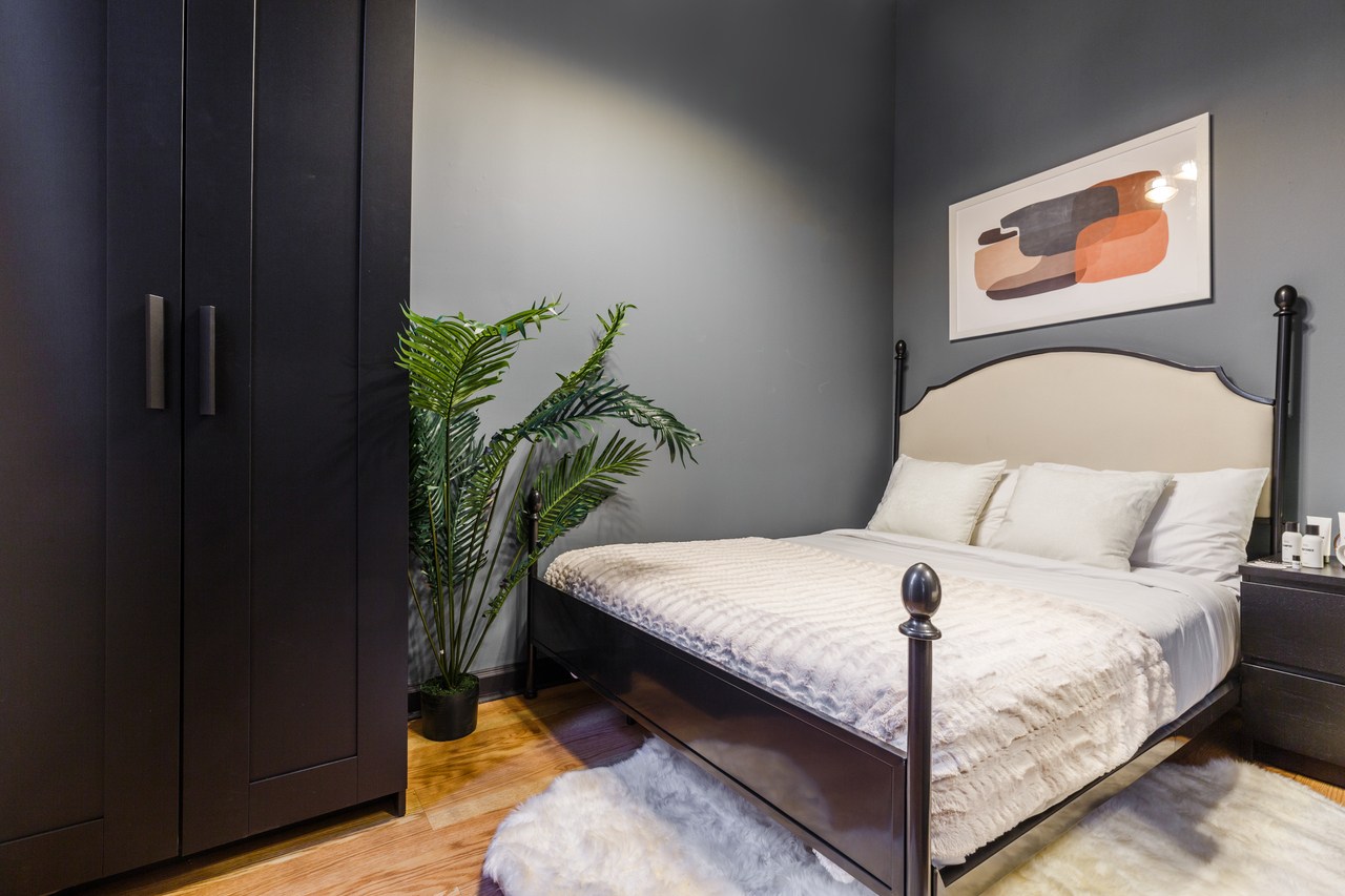 #295: Hell's Kitchen - 1 Bedroom (Full)  -  #295: Hell's Kitchen  - Gallery -  10