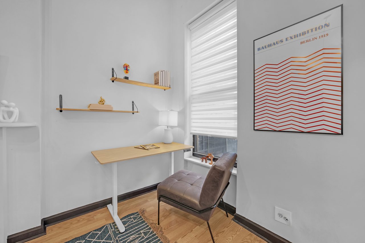  #295: Hell's Kitchen - 1 Bedroom (Full)  -  #295: Hell's Kitchen  - Gallery -  1