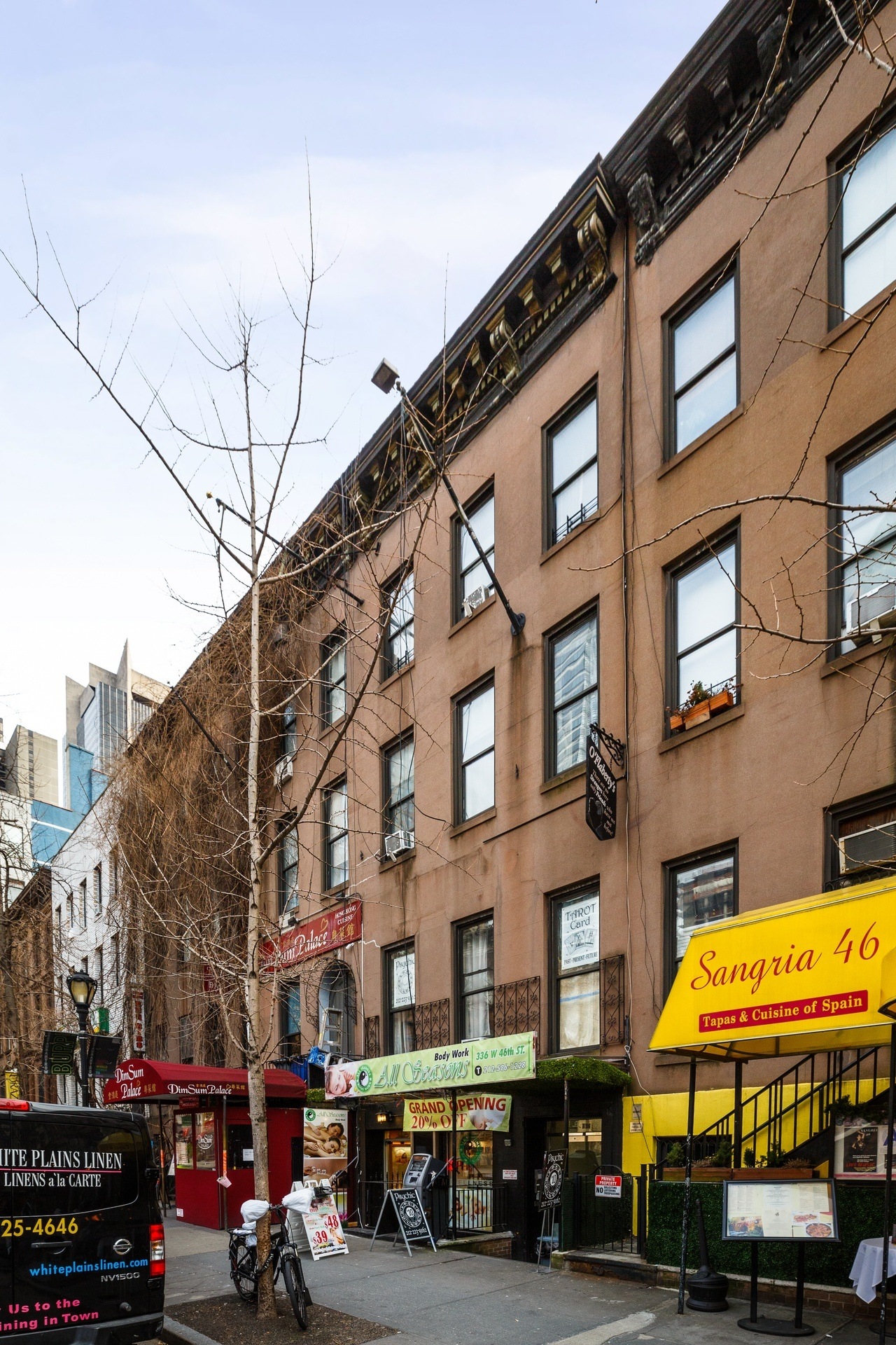  #295: Hell's Kitchen - 1 Bedroom (Full)  -  #295: Hell's Kitchen  - Gallery -  8