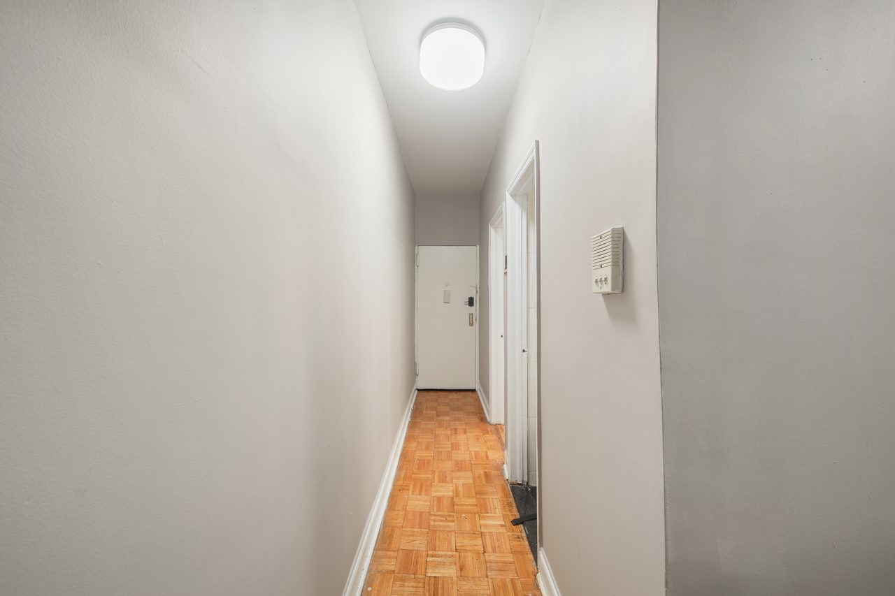 #760: Upper West Side - Full Bedroom С - #760: Upper West Side - Gallery - 5