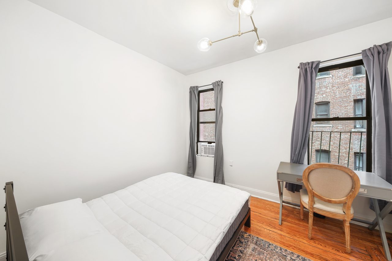 #760: Upper West Side - Queen Bedroom A - #760: Upper West Side - Gallery - 2