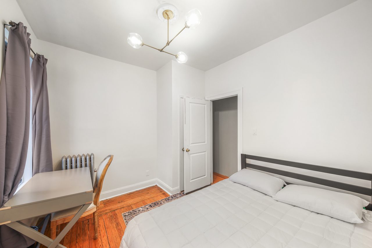 #760: Upper West Side - Queen Bedroom A - #760: Upper West Side - Gallery - 1