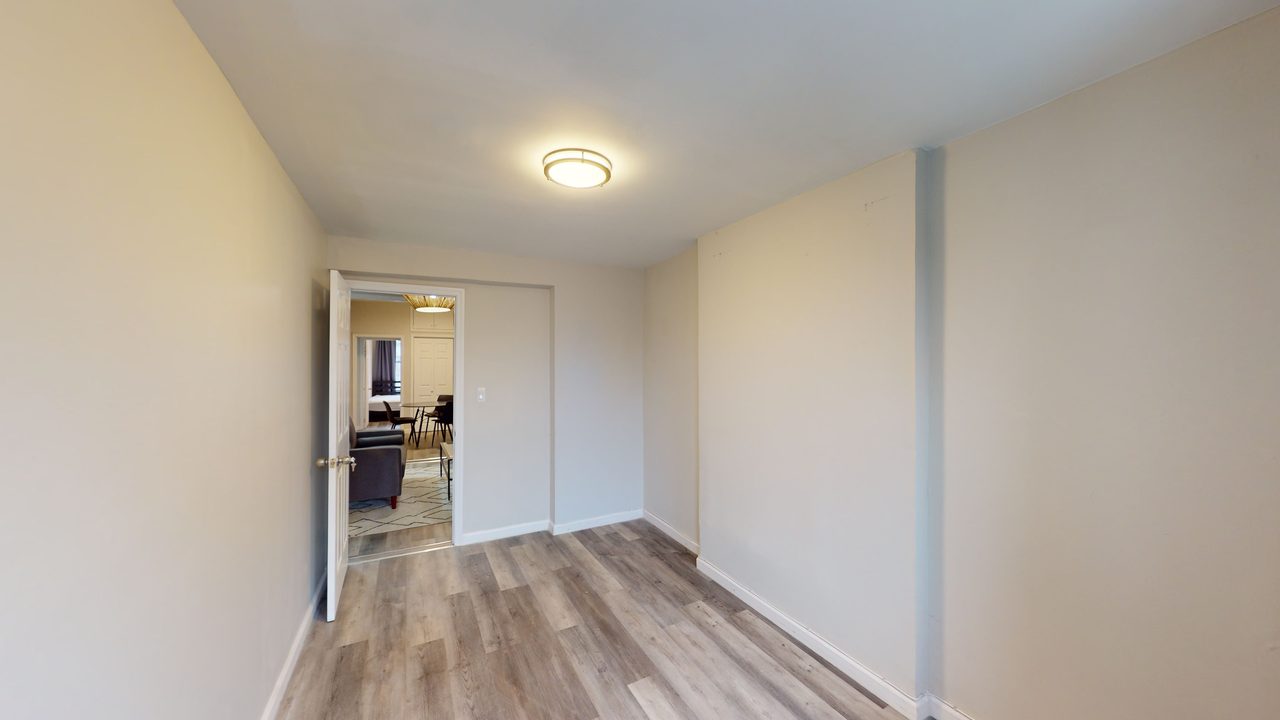 #772: Ridgewood - Twin Bedroom A - 9