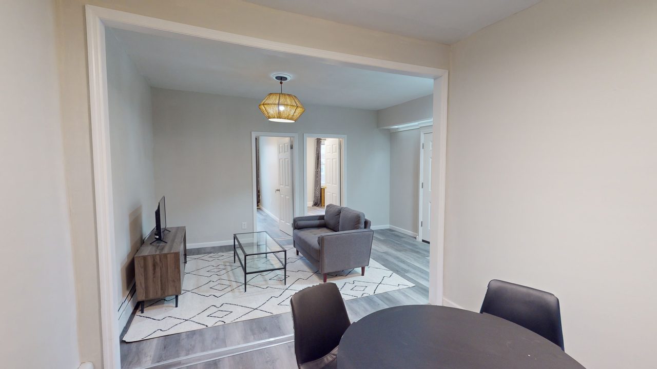 #772: Ridgewood - Queen Bedroom B - 6