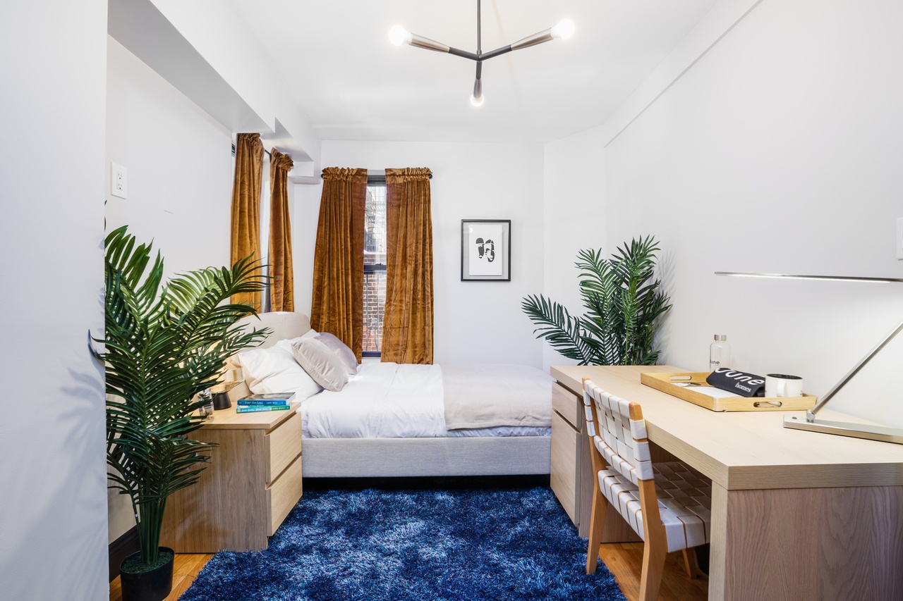  #143: Hell's Kitchen - Full Bedroom C  -  #143: Hell's Kitchen  - Gallery -  9