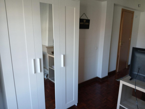 Amazing Double Bedroom close to Coimbra Superior School of Education