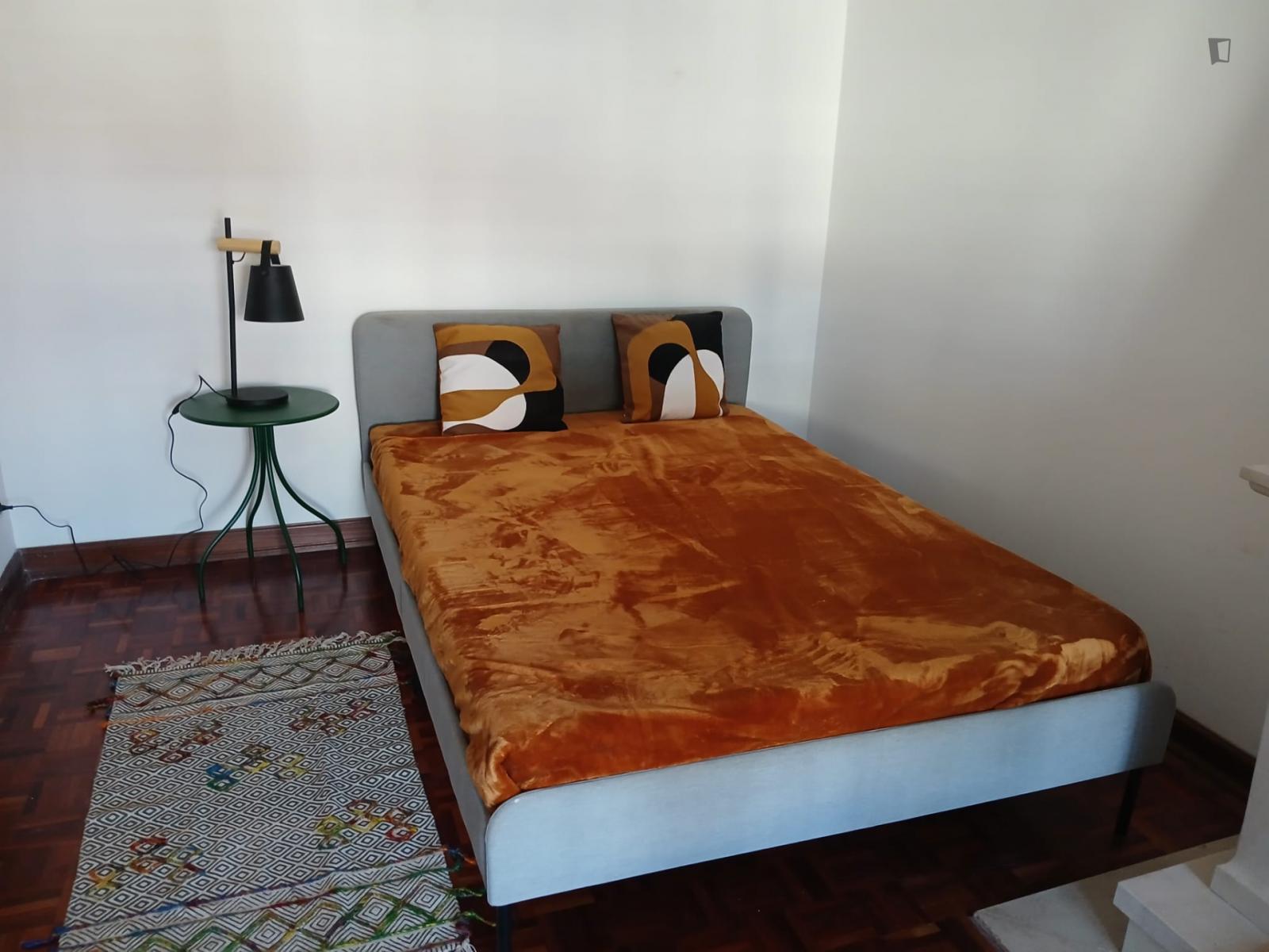 Amazing Double Bedroom Close To Coimbra Superior School Of Education - 1