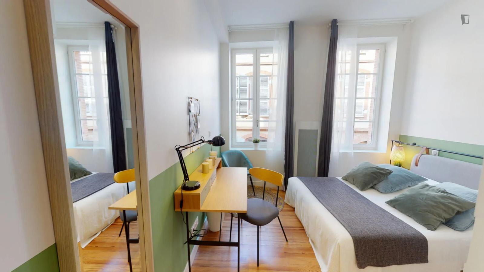 Cute Double Ensuite Bedroom Close To The Galeries Lafayette - Cute double ensuite bedroom close to the Galeries Lafayette - Gallery - 1