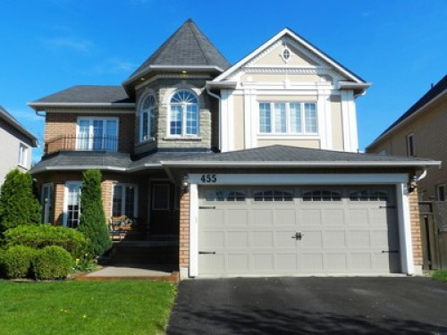 Friendly Family in Ajax. 
