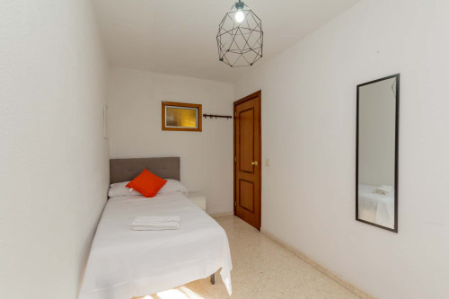 403-4 Calle Ferrocarril del puerto N°5, Habitación 4