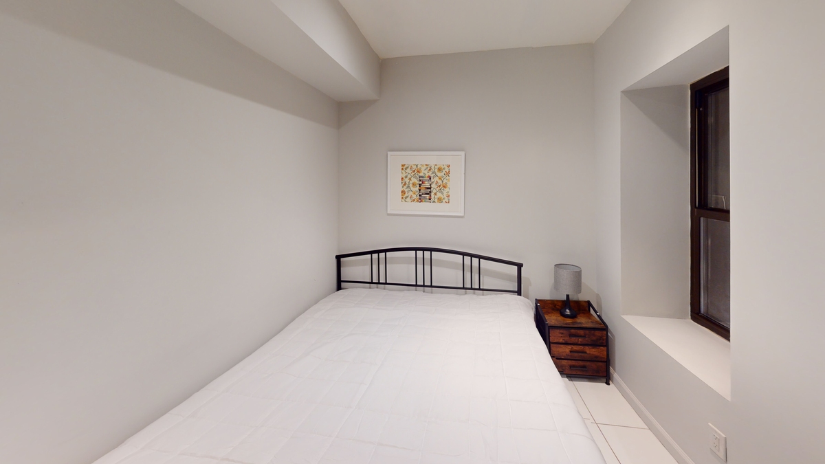 #1805: Upper West Side - Full Bedroom C - 11