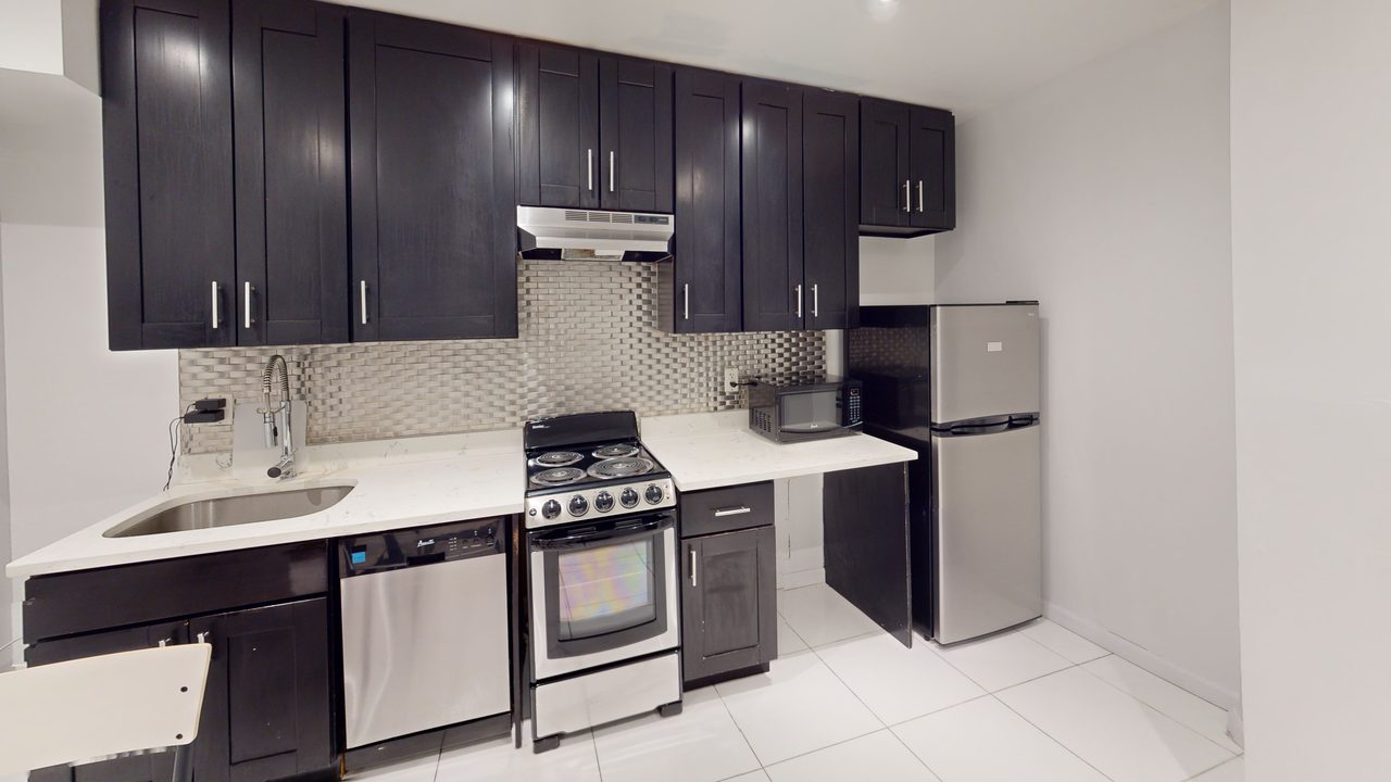 #1805: Upper West Side - Full Bedroom C - 2