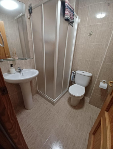 Inspiring Double Bedroom with a balcony close to  Son Fuster Vell Estació Metro - Gallery - 5
