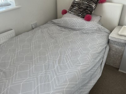 Small double room in modern apartme - Gallery - 12