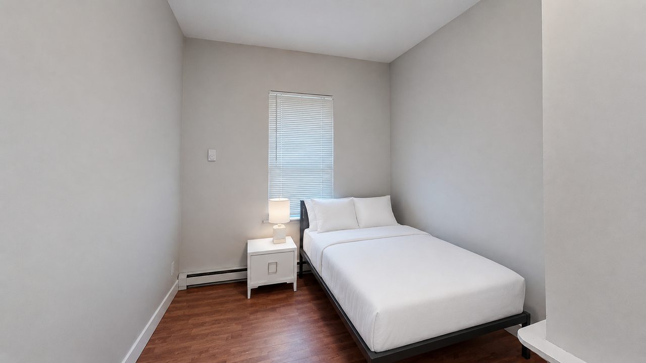 #1812: East Cambridge - Queen Bedroom C - 7