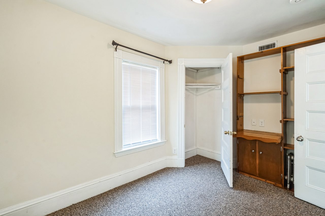 #1814: Allston - Queen Bedroom D - #1814: Allston - Gallery - 2