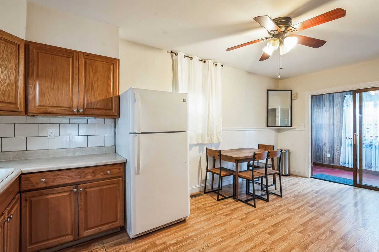  #1814: Allston - Queen Bedroom D  -  #1814: Allston  - Gallery -  8