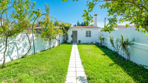 Heartwarming 3 Bedroom House with a backyard close to Viana Do Castelo Train Station - Gallery - 15