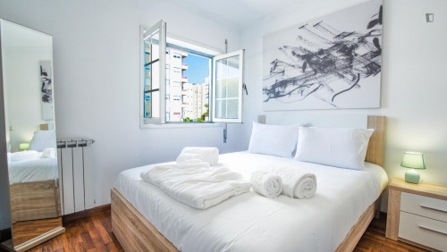 Heartwarming 3 Bedroom House with a backyard close to Viana Do Castelo Train Station - Gallery - 30