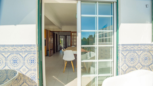 Heartwarming 3 Bedroom House with a backyard close to Viana Do Castelo Train Station - Gallery - 12