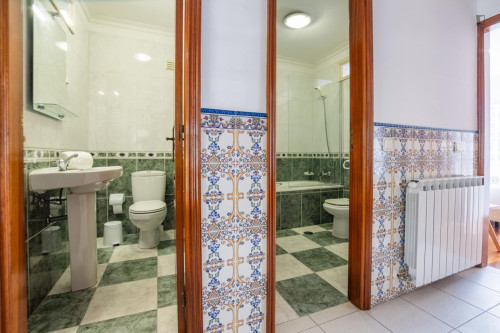 Heartwarming 3 Bedroom House with a backyard close to Viana Do Castelo Train Station - Gallery - 42