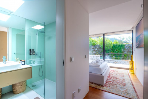Breathtaking 5 Bedroom House with a swimming pool close to Paçô Beach - Gallery - 60
