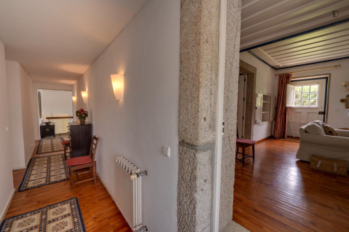 Epic 6 Bedroom House close to Areia - Darque Train Station - Gallery - 67